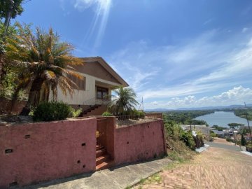 Casa Terreno com vista para Rio Taquari