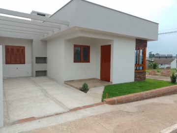 Casa de esquina com 2 dormitrios - Bairro Conventos em Lajeado-RS