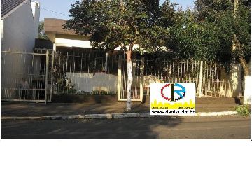 Casa 3 Dormit�rios - Venda em Lajeado-RS Bairro Centro