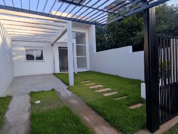 Casa 2 dormit�rios, 1 su�te, 2 vagas - Bom Pastor - Lajeado-RS