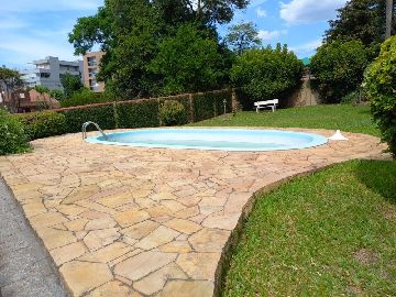 Casa 04 Dormit�rios sendo 01 su�te - Piscina com quiosque - Estrela RS - Oriental