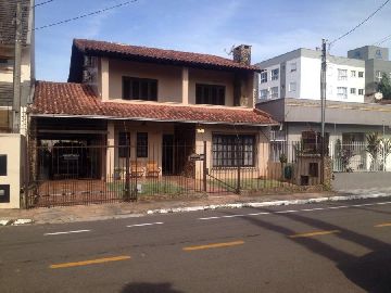Casa 04 Dormit�rios c/su�te - Venda em Lajeado-RS Bairro Moinhos