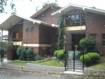Casa 04 Dormit�rios sendo 03 Su�te - Venda em Lajeado-RS