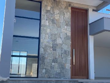 Linda Casa plano 03 Dormit�rios sendo um su�te - Bairro Universit�rio - Lajeado RS