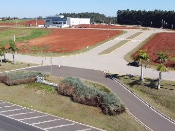 Terreno Comercial - 386 Business Park