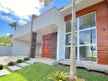 CASA 03 Dormit�rios sendo 01 su�te - Bairro Carneiros - Lajeado-RS