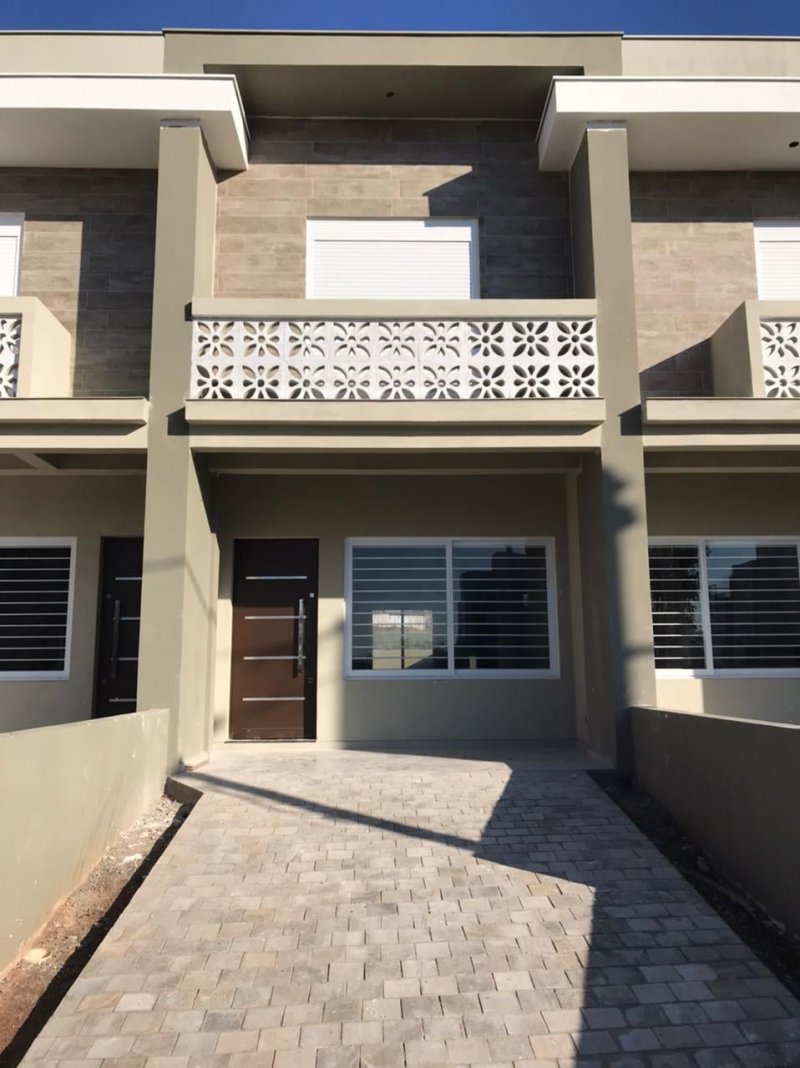 Sobrado - Venda - Universit�rio - Lajeado - RS