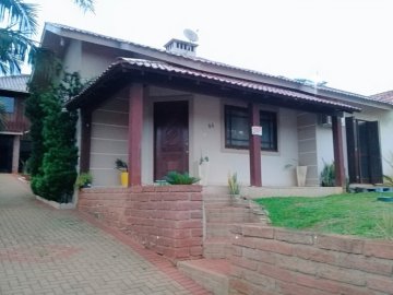 Casa com Quiosque Colonial