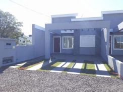 Casa 03 Dormit�rios c/ 01 Su�te