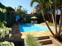 Casa 04 Dormit�rios c/ su�te - Hidromassagem