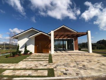 Casa Alto Padr�o 03 Dormit�rios