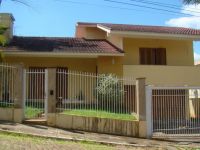 Casa 03 Dormit�rios c/ Su�te