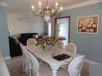 Casa 03 Dormit�rios C/Su�te